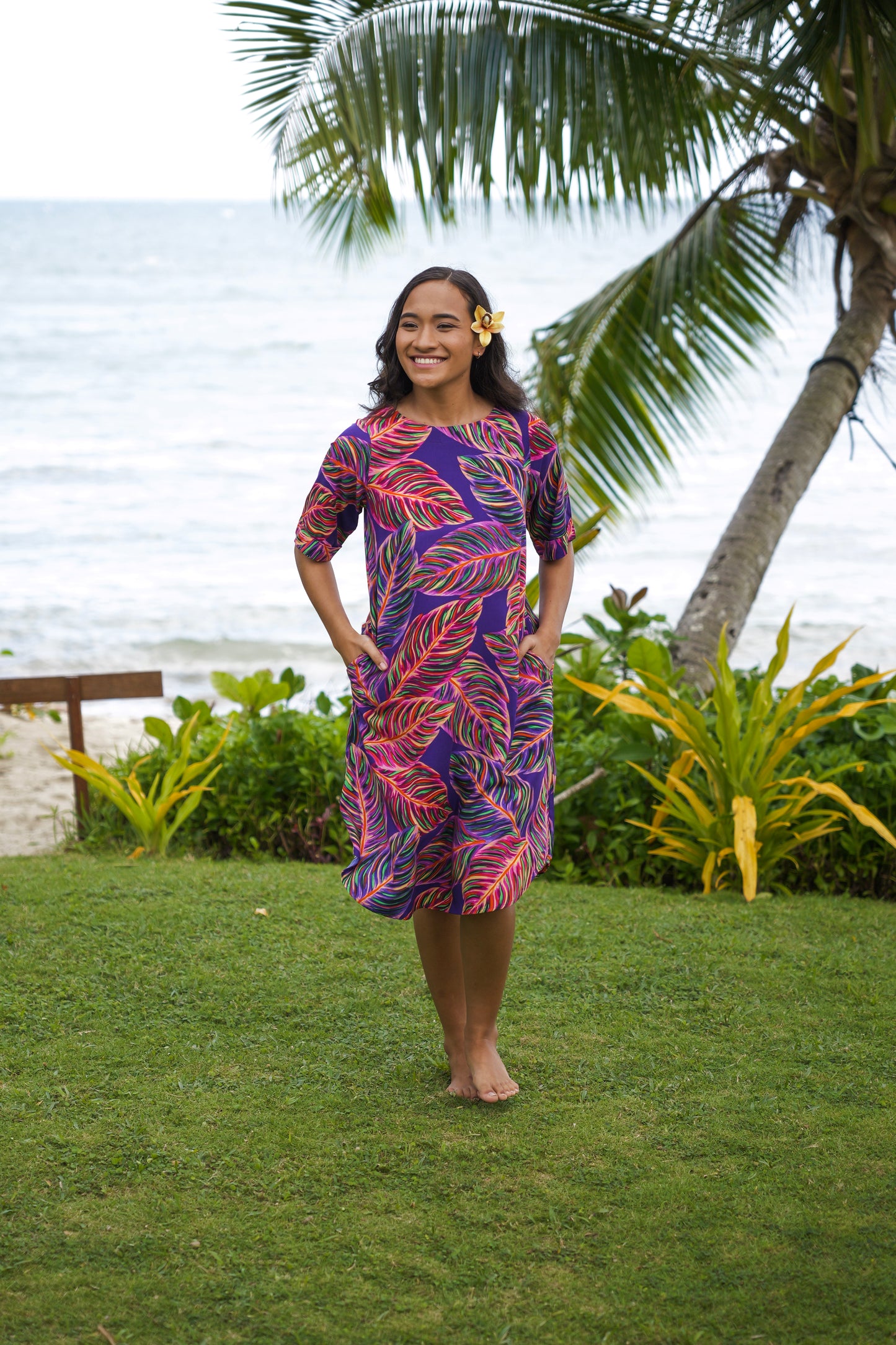Loose Fitting Tamara Dress with pockets - Purple Leafy Print.