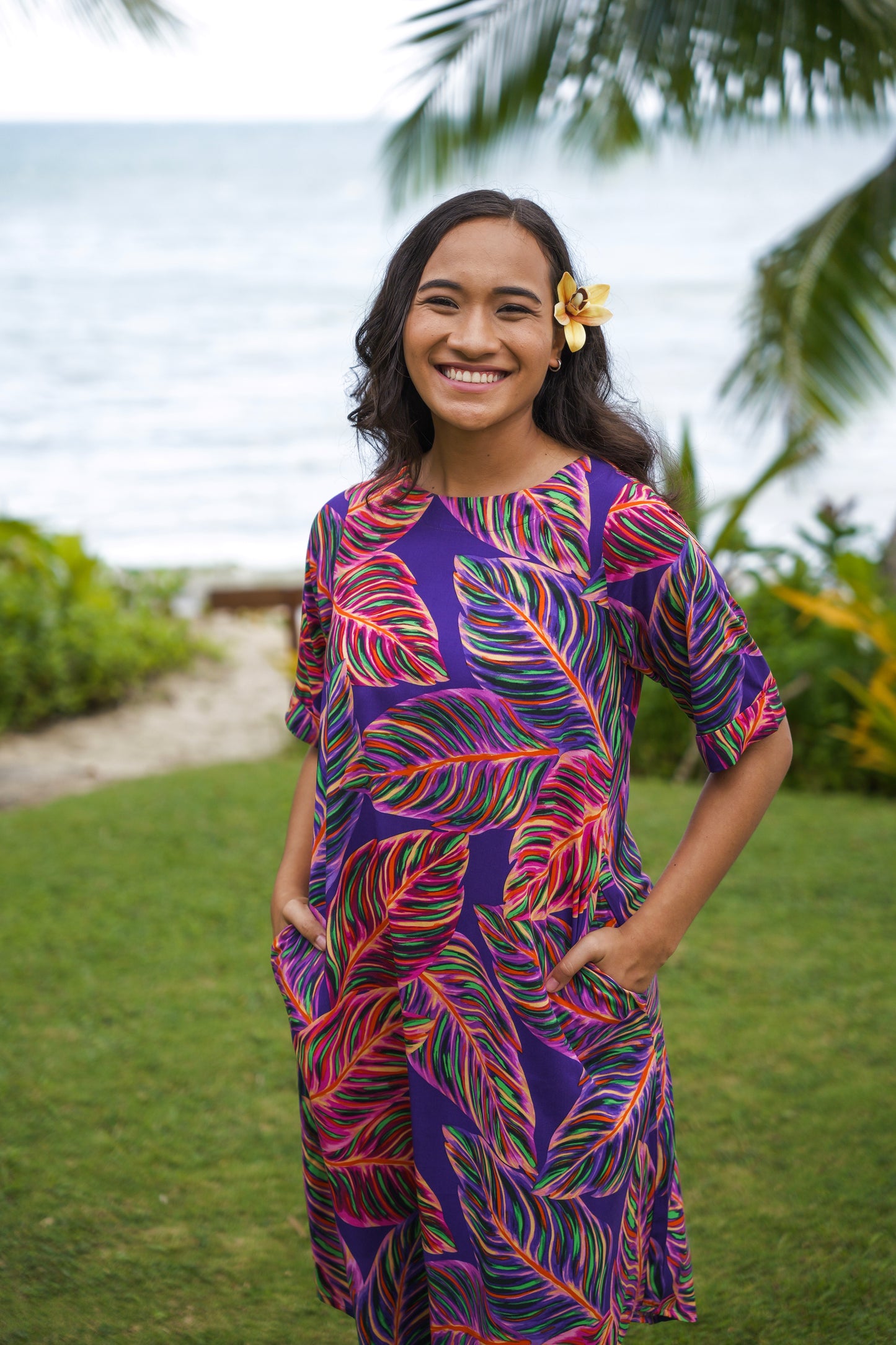 Loose Fitting Tamara Dress with pockets - Purple Leafy Print.